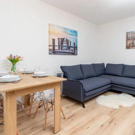 Totu Widok Apartament アパート